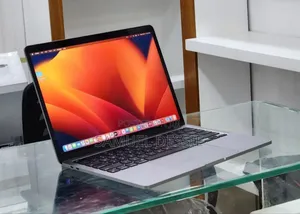New Laptop Apple MacBook Pro 2022 M2 8GB Apple M2 SSD 256GB