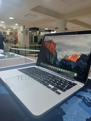 New Laptop Apple MacBook Pro 2015 16GB Intel Core i7 SSD 512GB