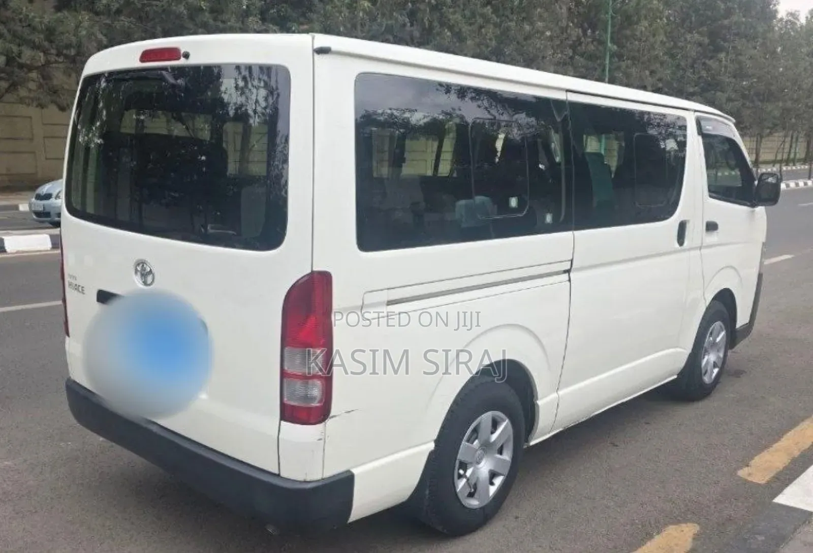 Toyota HiAce 2017 White
