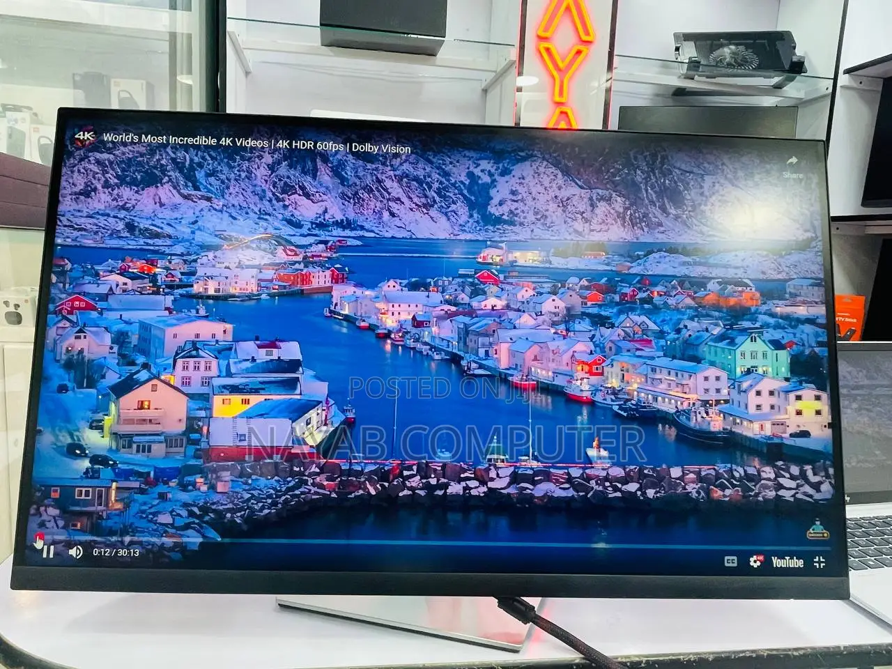 Monitor 27''