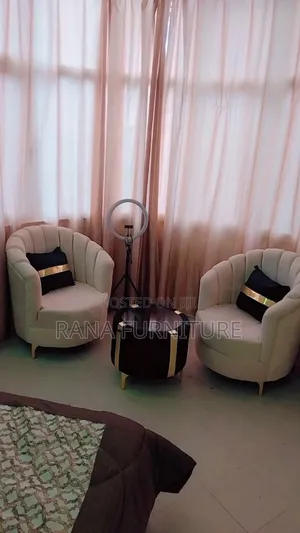 2 Classic Sofa With Table