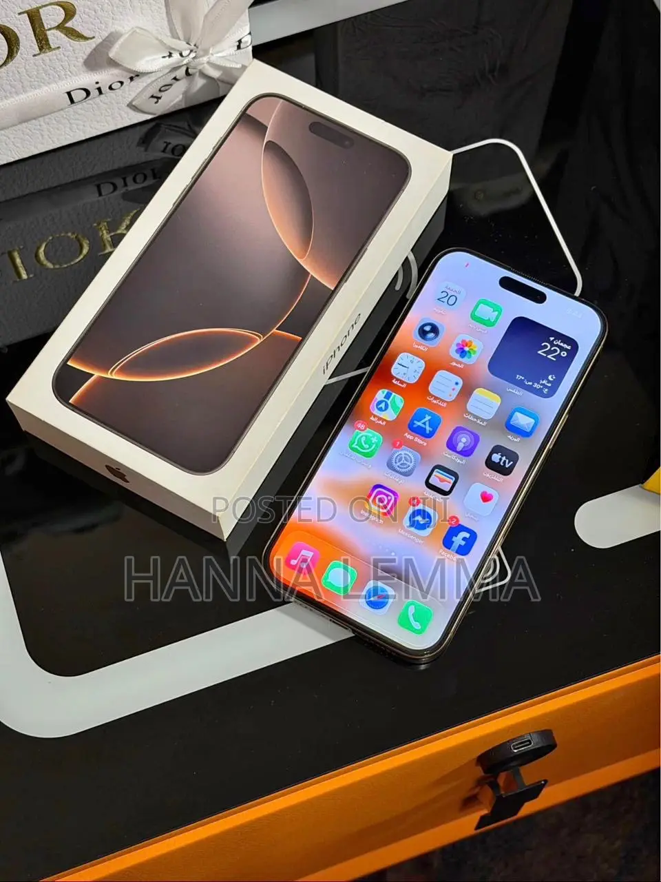New Apple iPhone 16 Pro Max 256 GB Gold
