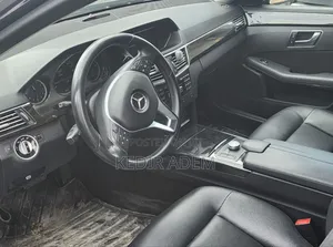 Mercedes-Benz E200 2013 Black
