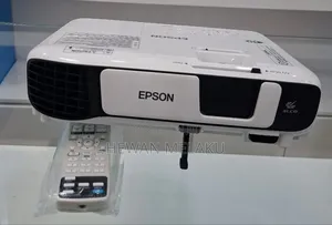 Brand New With Manual Epson Projector Model Name: Eb-X41 Hardwar