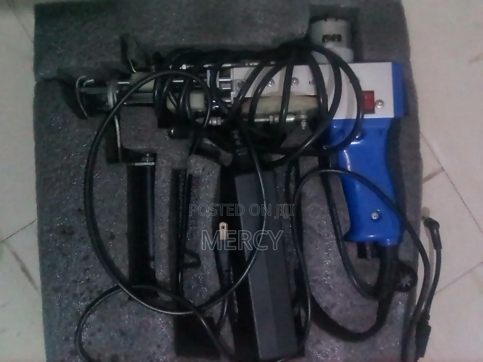 Rug Tufting Gun ምንጣፍ መስሪያ ማሽን እጅ ላይ ያለ አዲስ