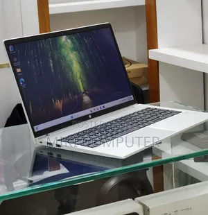 New Laptop HP ProBook 450 G8 16GB Intel Core i5 SSD 512GB