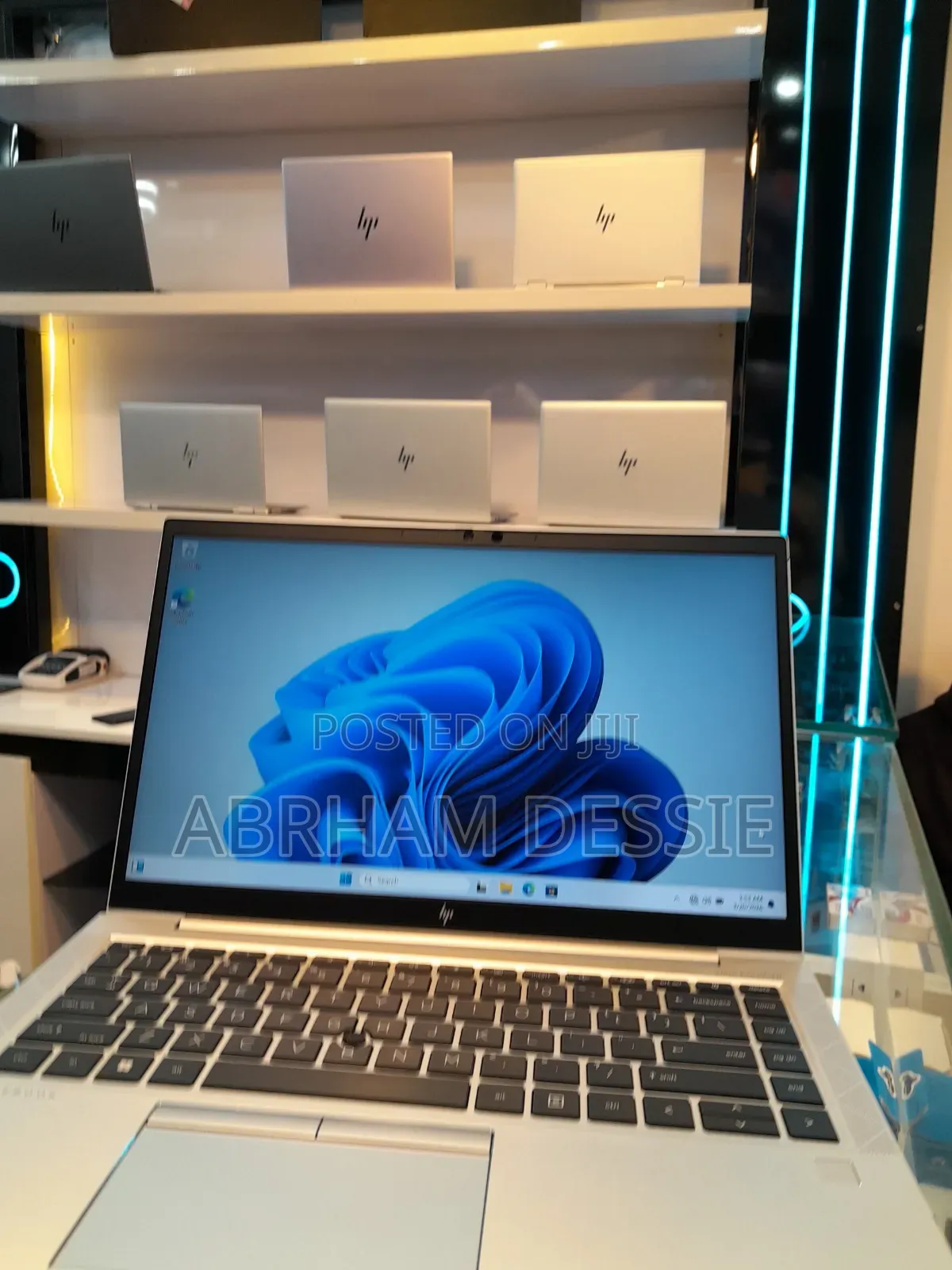 New Laptop HP EliteBook 840 G8 16GB Intel Core i7 SSD 512GB