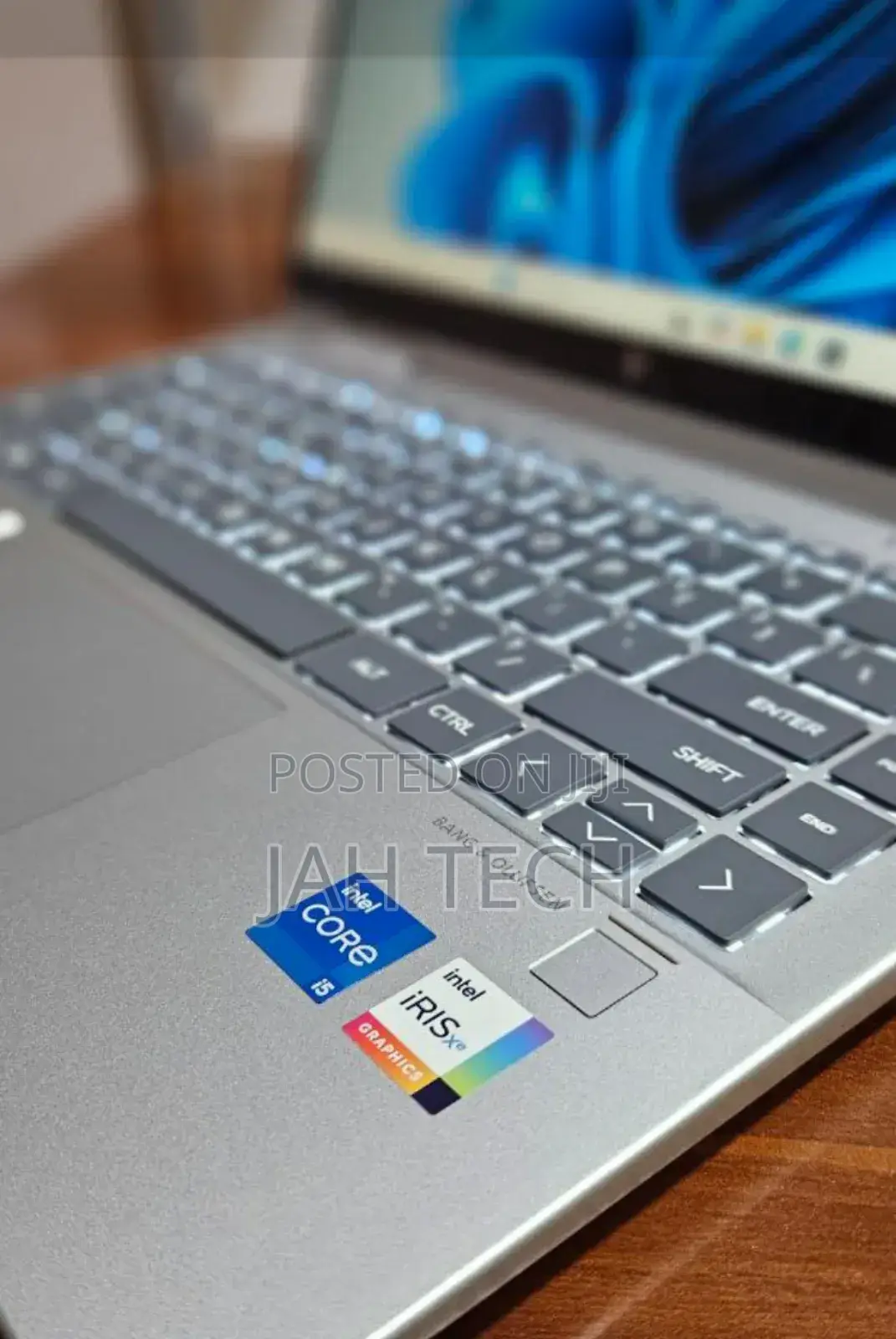 New Laptop HP Envy x360 8GB Intel Core i5 SSD 512GB