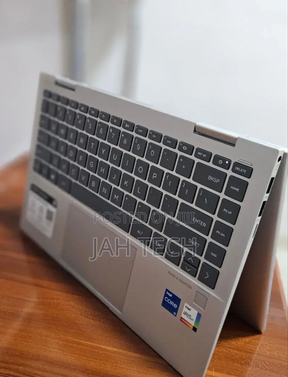 New Laptop HP Envy x360 8GB Intel Core i5 SSD 512GB