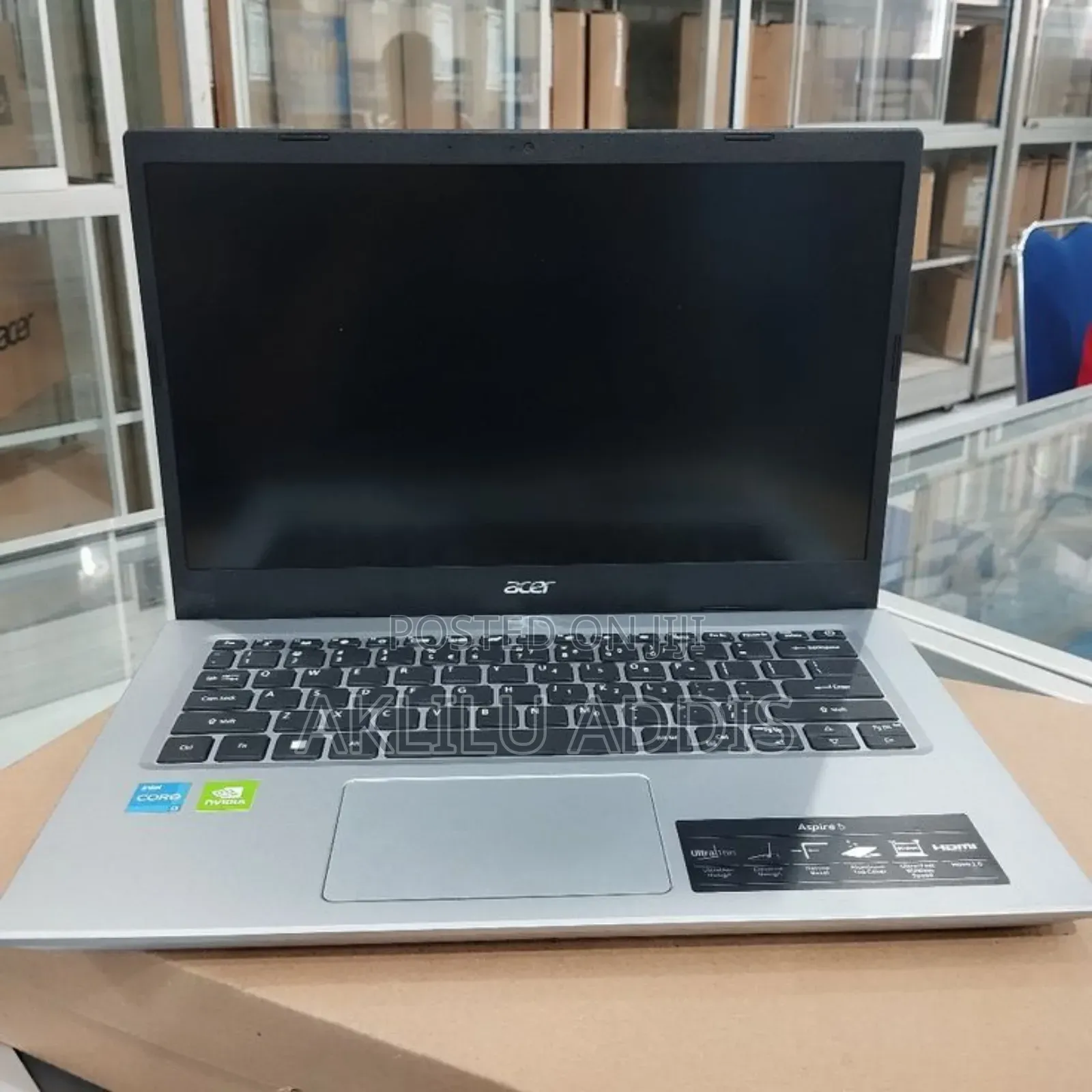 New Laptop Acer Aspire 3 4GB Intel Core i3 HDD 256GB