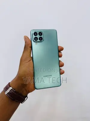 New Samsung Galaxy M33 5G 128 GB Green