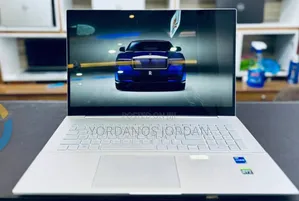 New Laptop HP Envy 17 16GB Intel Core i7 SSD 512GB