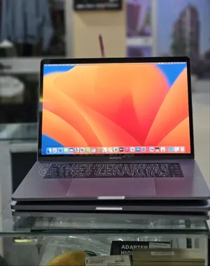 New Laptop Apple MacBook Pro 2017 16GB Intel Core i7 SSD 512GB