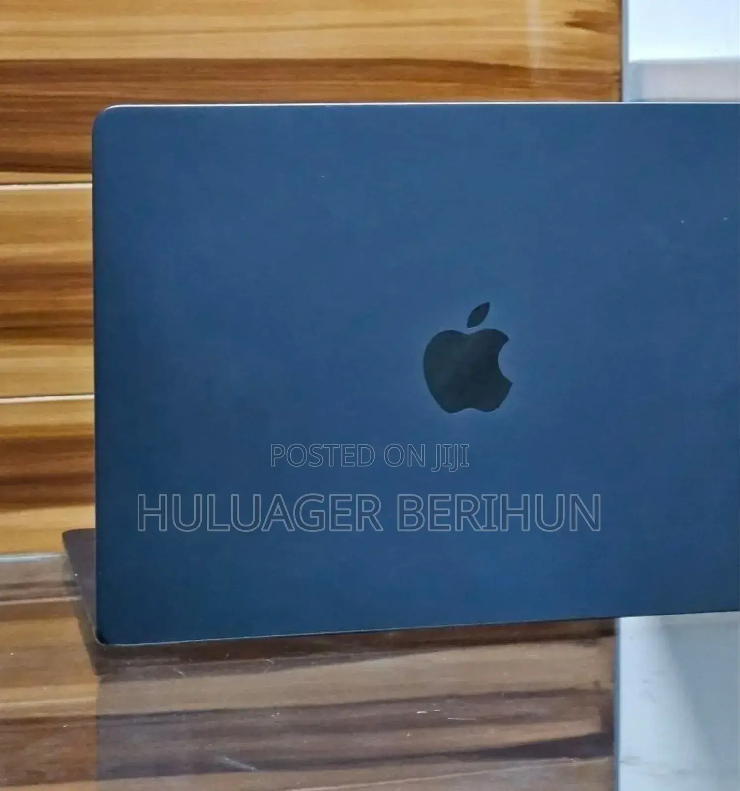 New Laptop Apple MacBook Air 2025 M4 13-inch 16GB Apple M4 SSD 512GB