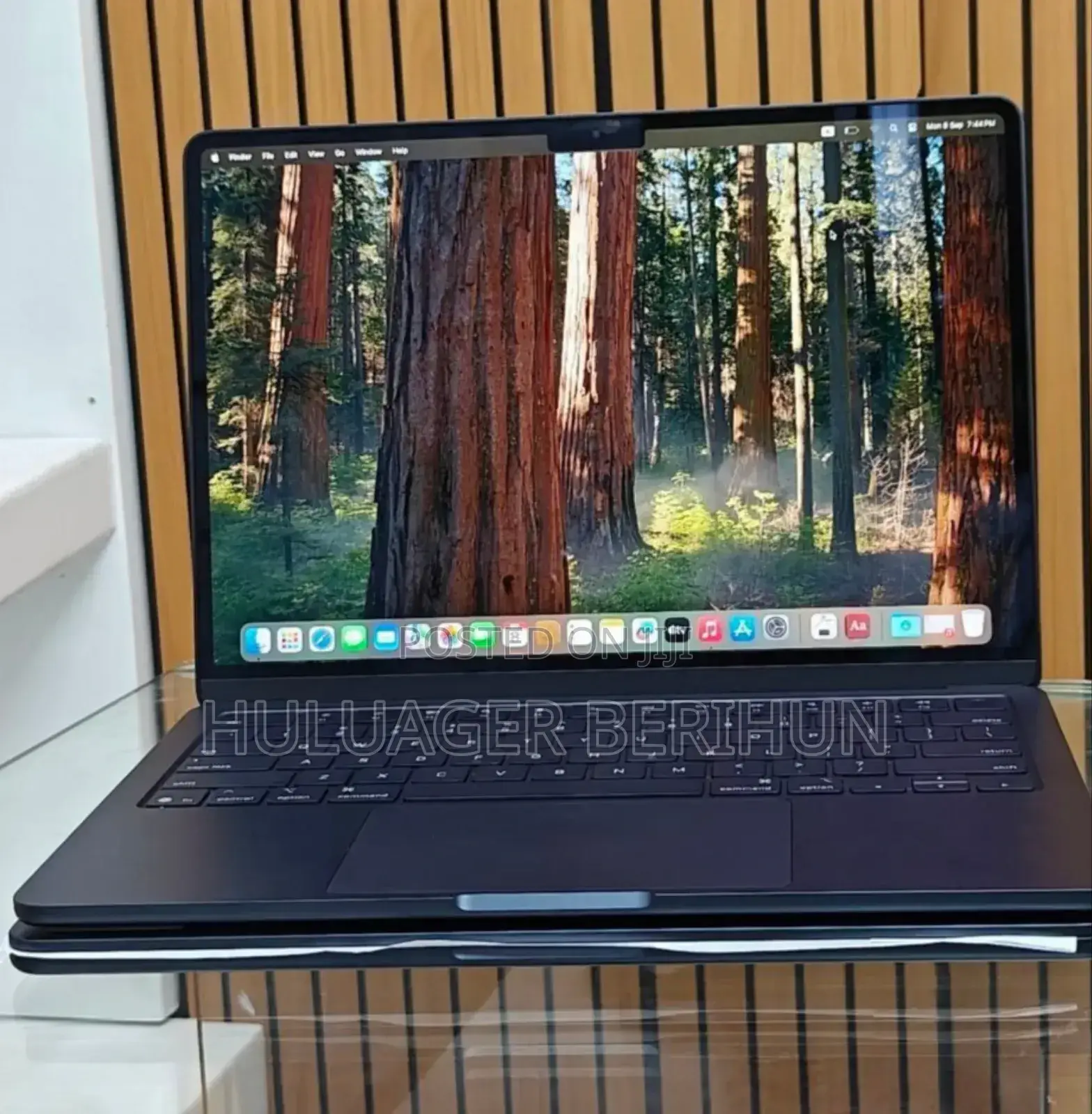 New Laptop Apple MacBook Air 2025 M4 13-inch 16GB Apple M4 SSD 512GB