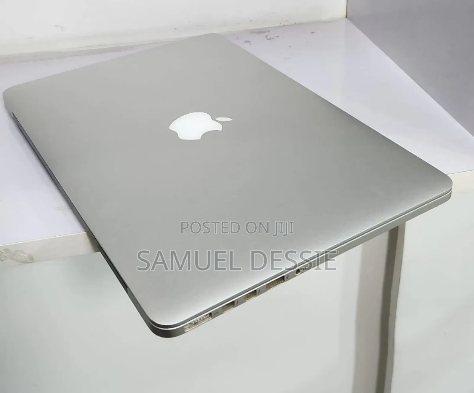 New Laptop Apple MacBook Pro 2015 8GB Intel Core i5 SSD 128GB