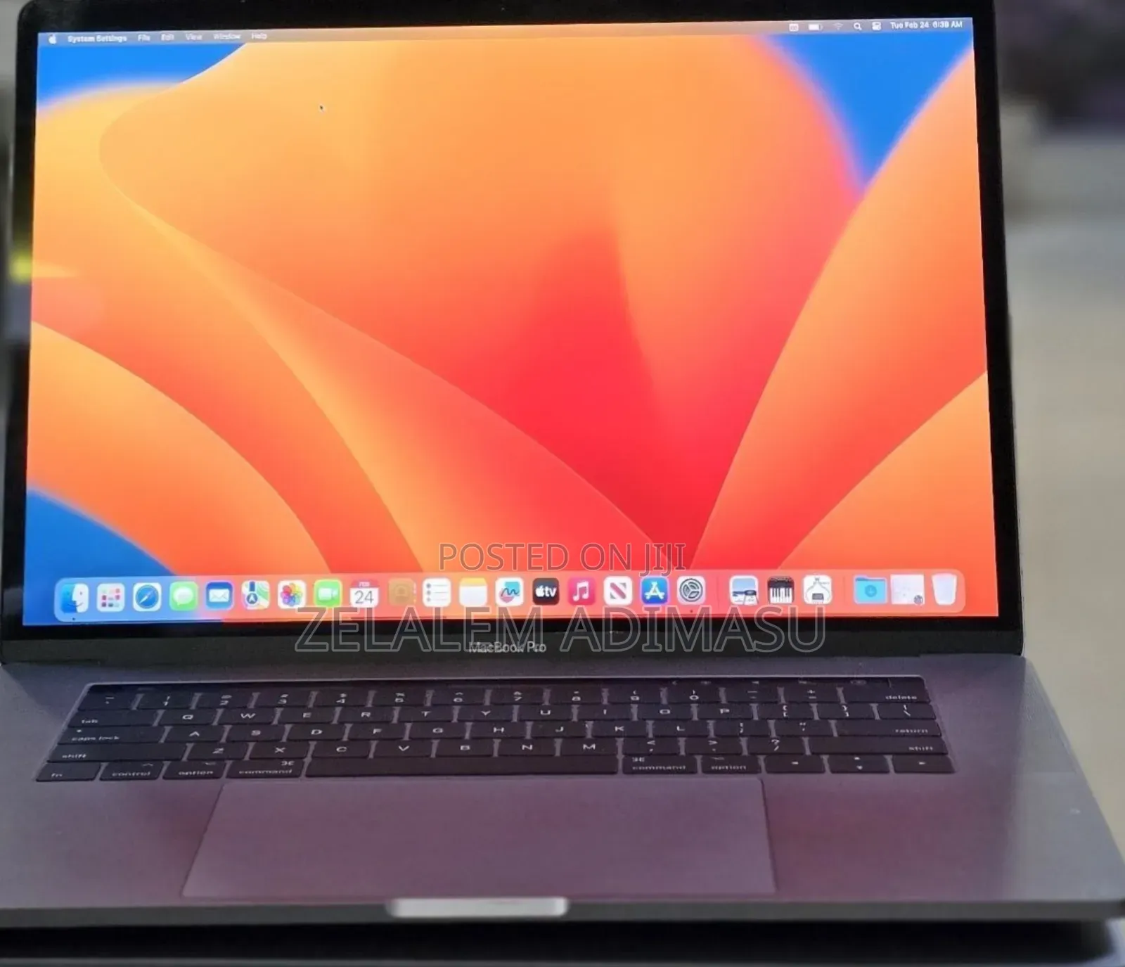 New Laptop Apple MacBook Pro 2017 16GB Intel Core i7 SSD 512GB