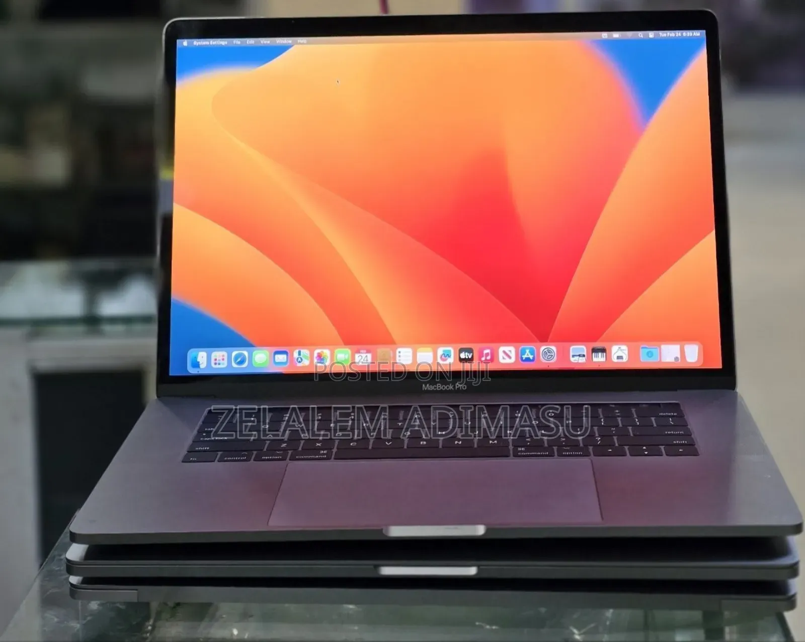 New Laptop Apple MacBook Pro 2017 16GB Intel Core i7 SSD 512GB