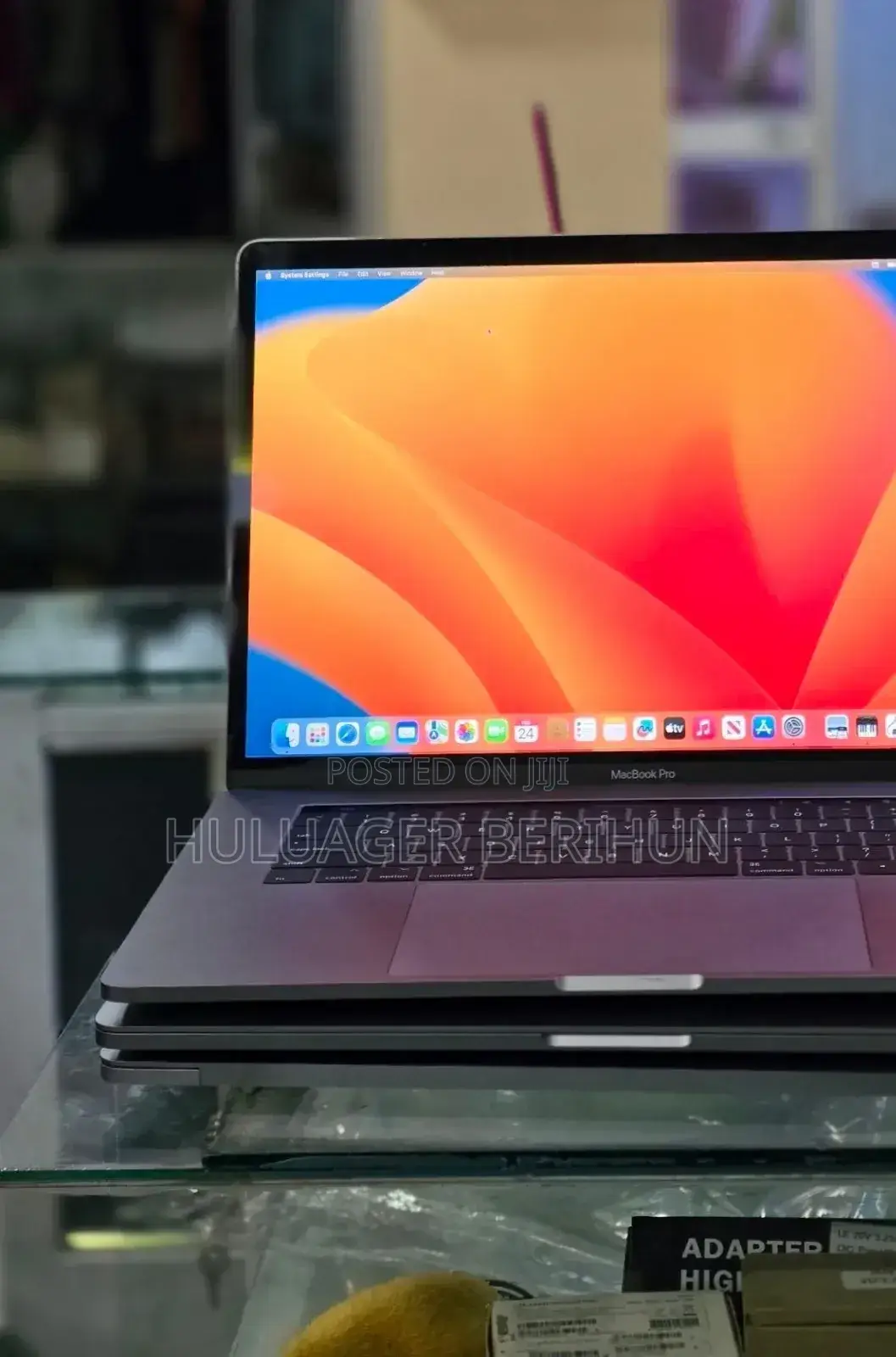 New Laptop Apple MacBook Pro 2017 16GB Intel Core i7 SSD 512GB