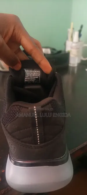 Skechers Shoe