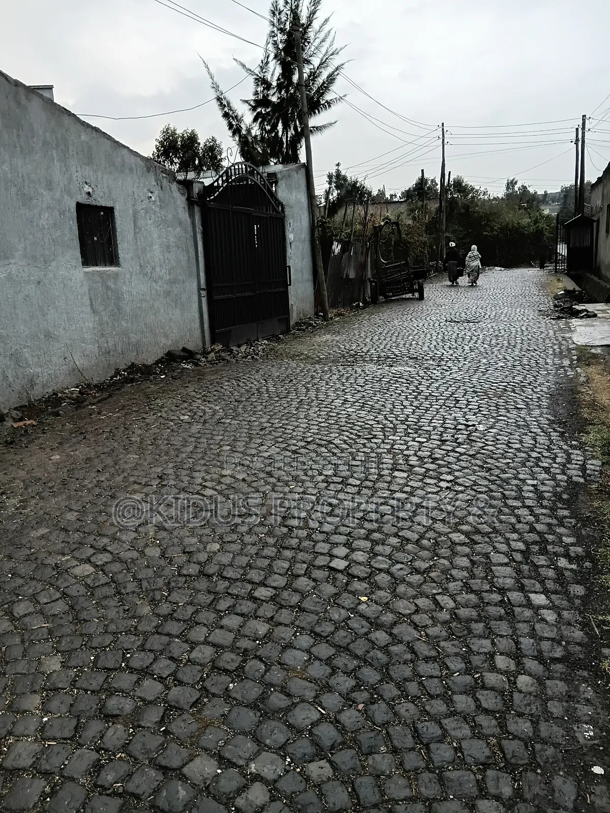 4bdrm House in Behinds To Nasswe, Nifas Silk-Lafto for sale