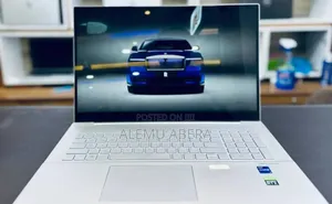 New Laptop HP Envy 17 16GB Intel Core i7 SSD 512GB