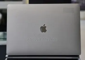 New Laptop Apple MacBook Pro 2017 16GB Intel Core i7 SSD 512GB