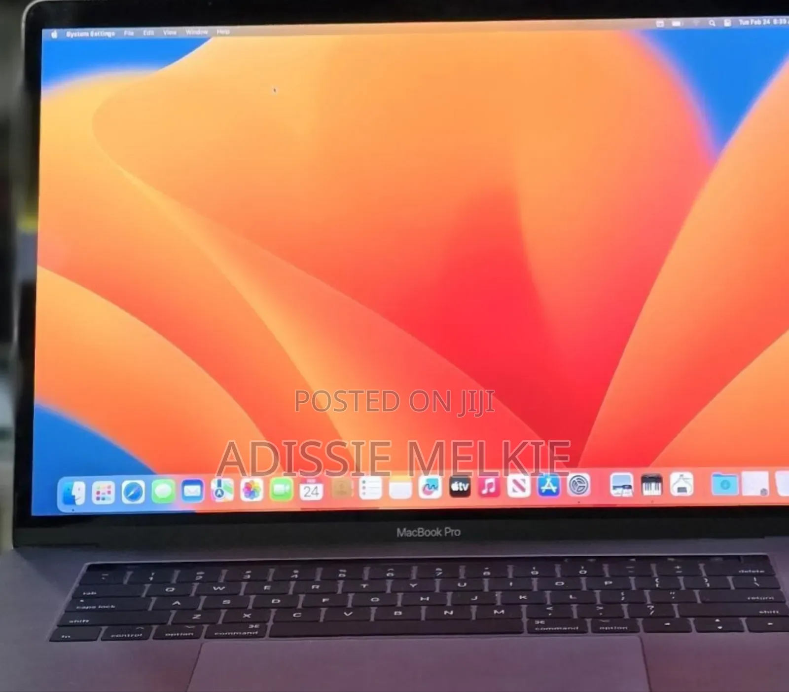 New Laptop Apple MacBook Pro 2017 16GB Intel Core i7 SSD 512GB