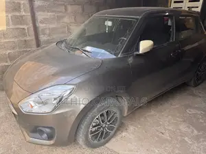 Suzuki Swift 2022 Brown