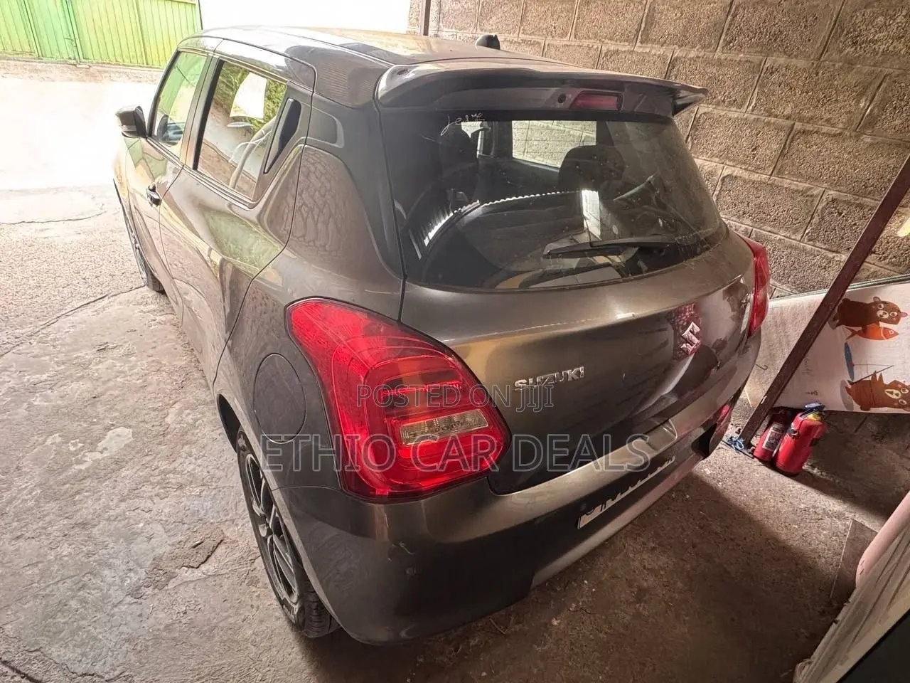 Suzuki Swift 2022 Brown