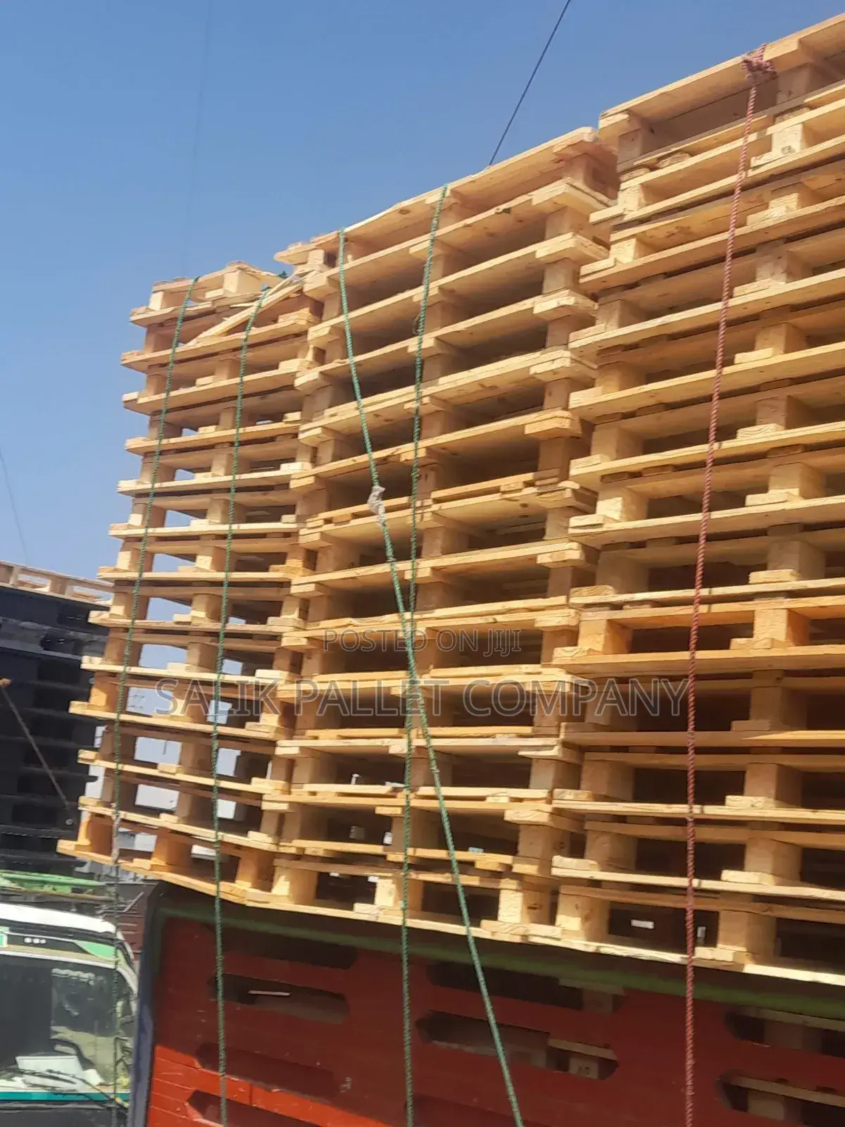 Pallets New Stok And Water Supply