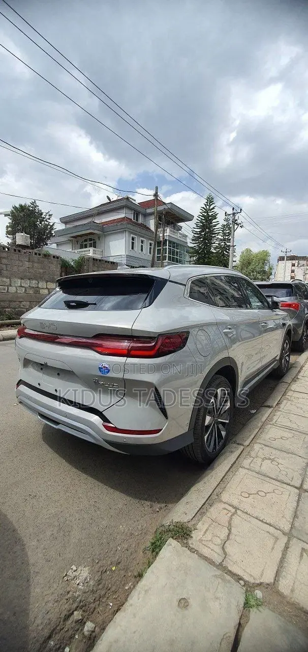 New BYD Song Plus 2025 Gray