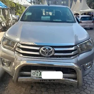 Toyota Hilux 2016 Teal