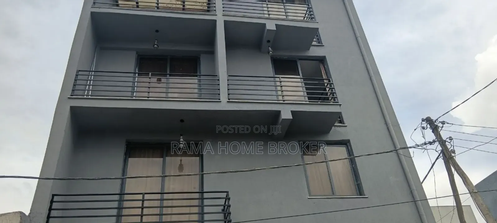 Furnished 4bdrm Apartment in አያት, Yeka for sale