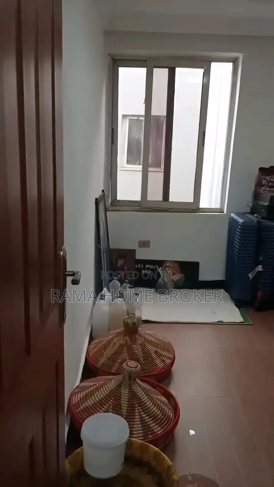 Furnished 2bdrm Condo in አያት 40/60 ኮንዶሚኒየም, Yeka for sale