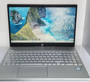 New Laptop HP Pavilion 15 12GB Intel Core i5 SSD 256GB