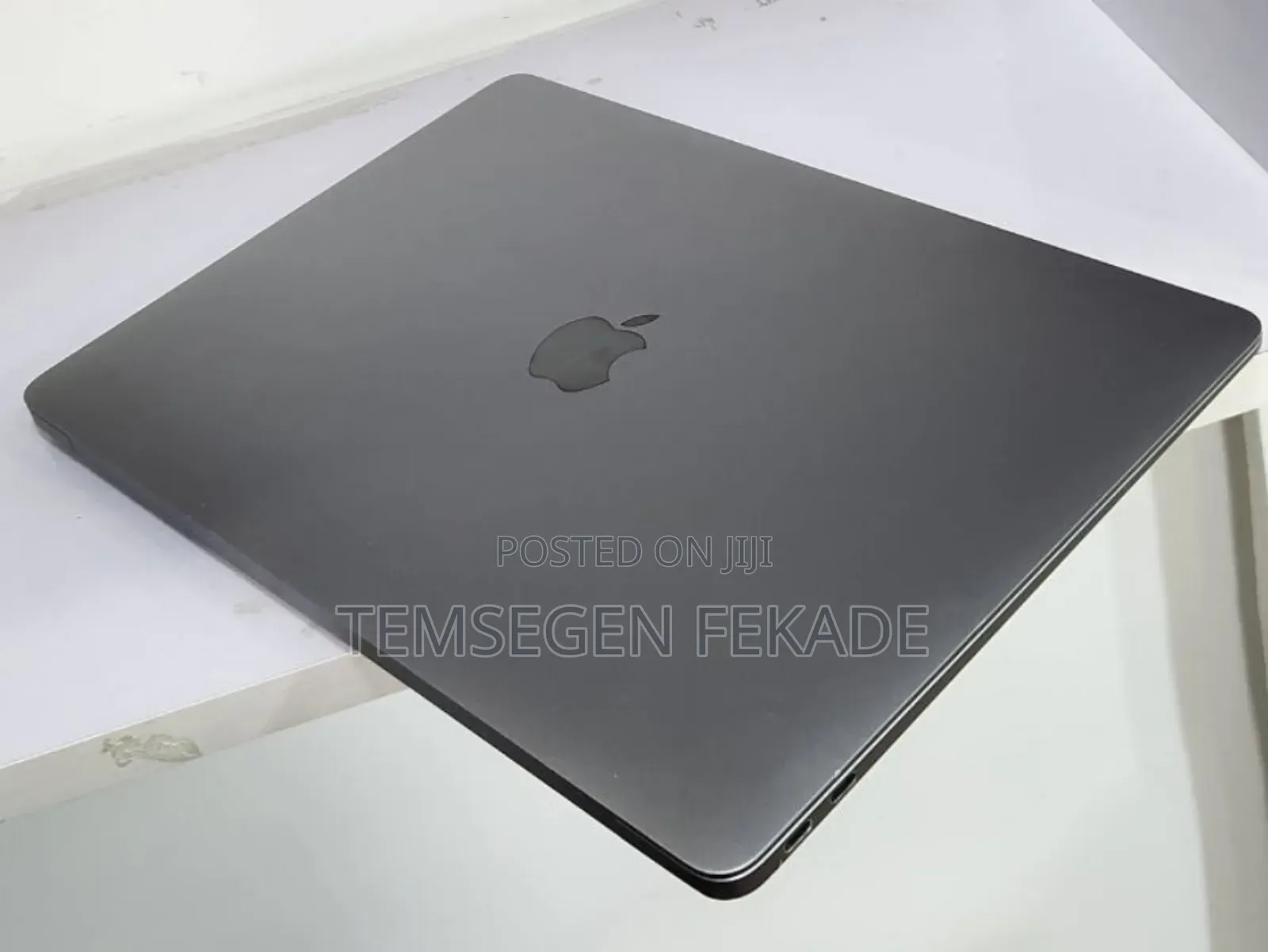 New Laptop Apple MacBook Air 2020 M1 8GB Apple M1 Max SSD 256GB