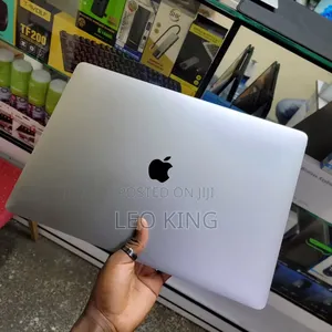 Laptop Apple MacBook Pro 2017 16GB Intel SSD 512GB