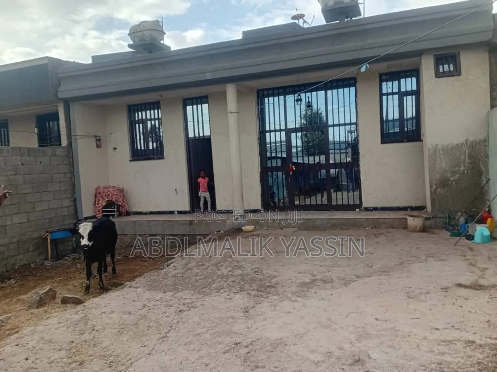 3bdrm House in Abdlmalik Yassin, Arada for sale