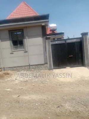3bdrm House in Abdlmalik Yassin, Arada for sale