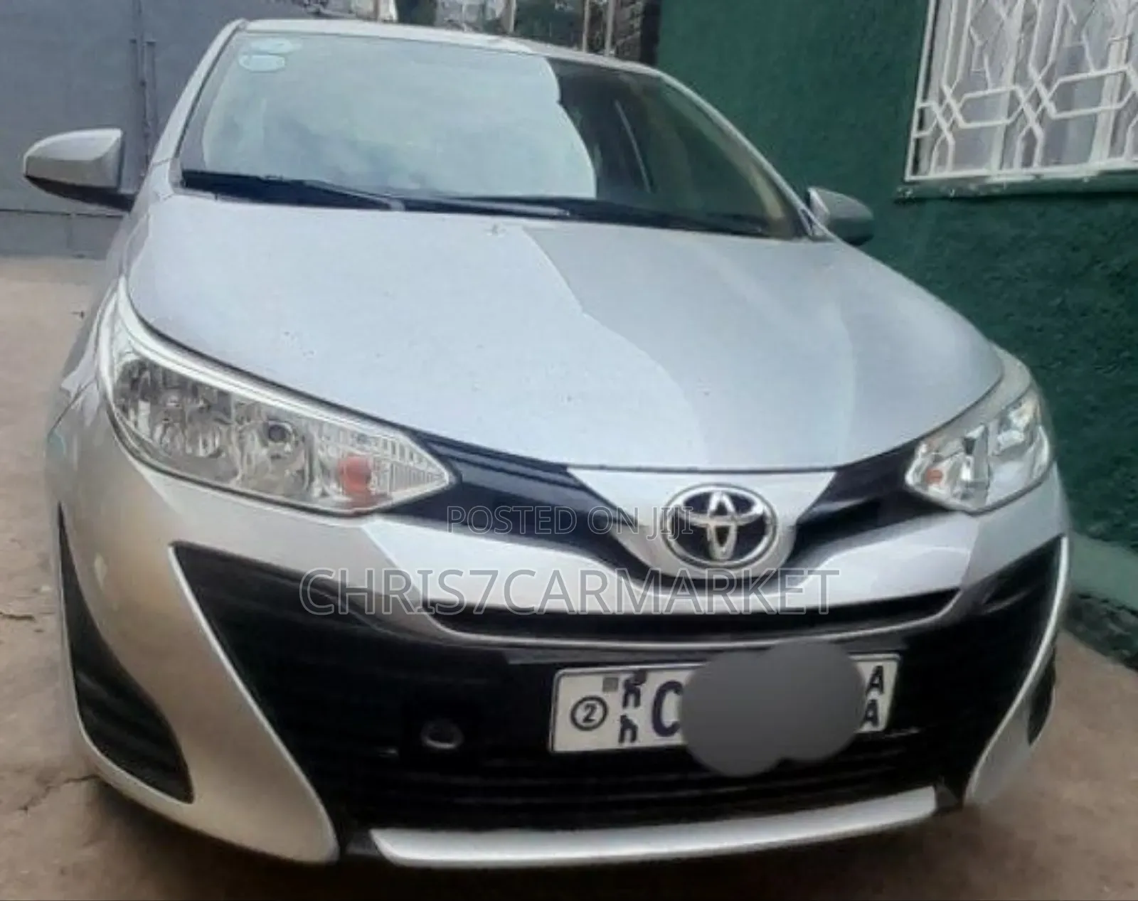 Toyota Yaris 2021 Silver