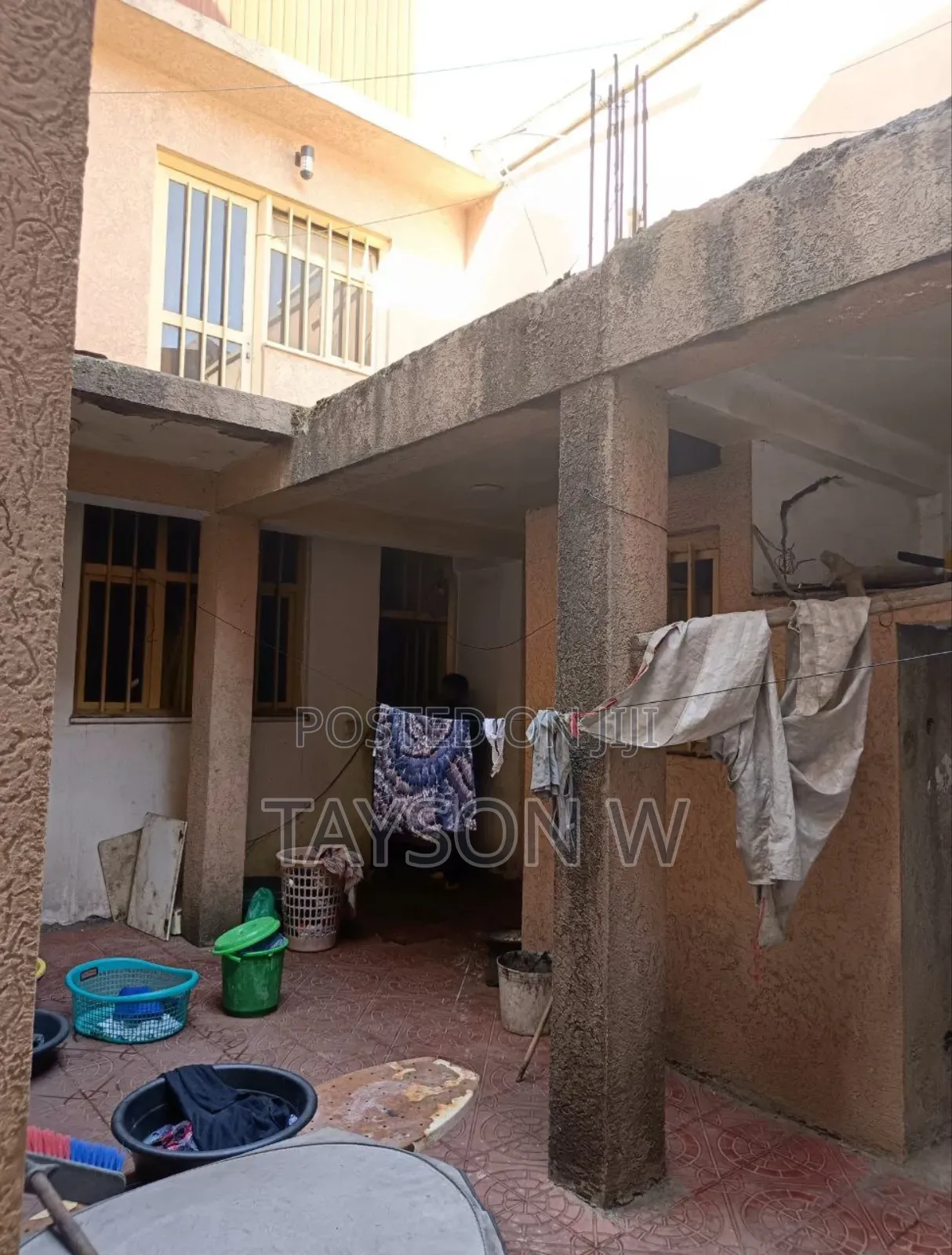 5bdrm House in Addis Ababa Semit, Bole for sale