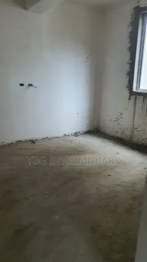 4bdrm Apartment in Appartment, Yeka for sale