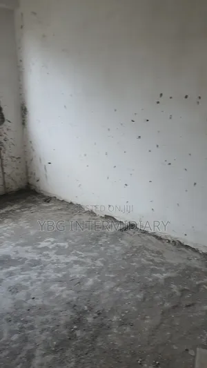 4bdrm Apartment in Appartment, Yeka for sale