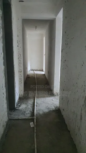 4bdrm Apartment in Appartment, Yeka for sale