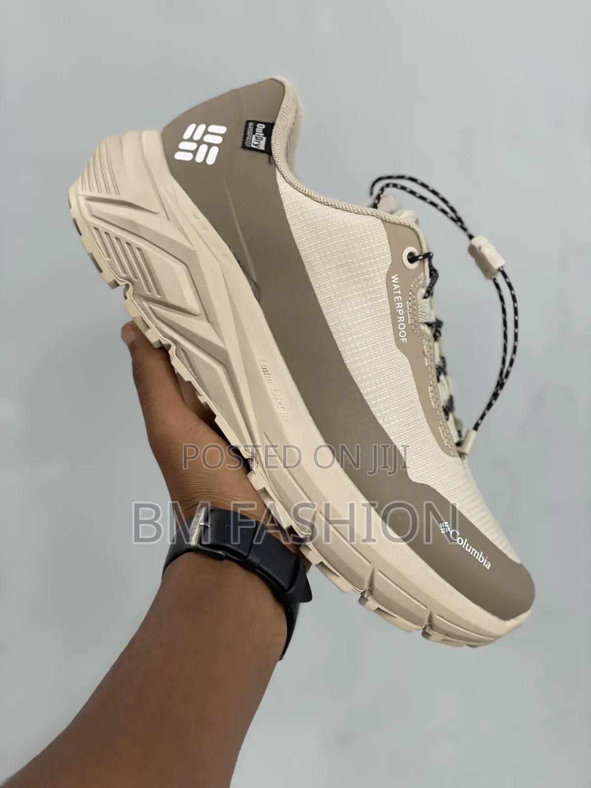 Columbia Khaki Beige Waterproof Hiking Sneakers