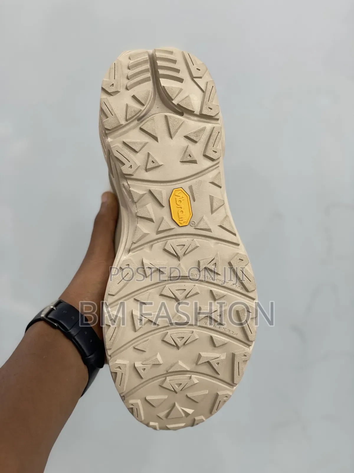 Columbia Khaki Beige Waterproof Hiking Sneakers