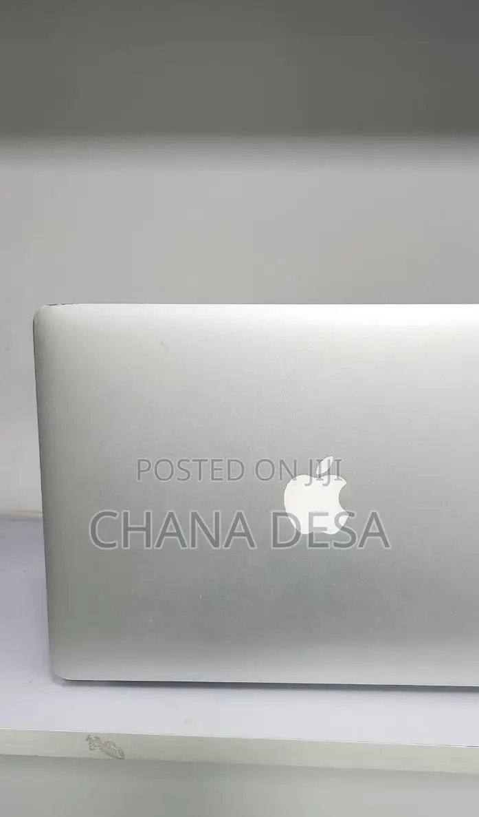 New Laptop Apple MacBook 2012 4GB Intel Core i5 SSD 128GB
