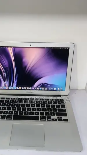 New Laptop Apple MacBook 2012 4GB Intel Core i5 SSD 128GB