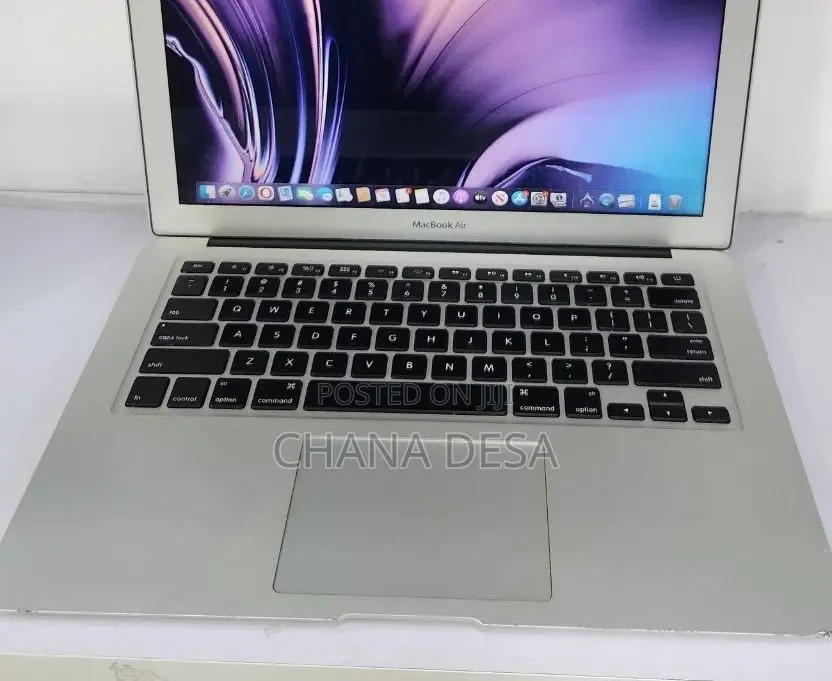 New Laptop Apple MacBook 2012 4GB Intel Core i5 SSD 128GB